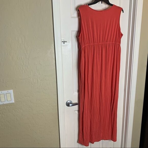 Three Seasons Maternity Coral Color Maxi Dress Size 2X - Picture 5 of 8